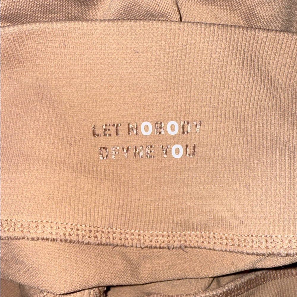 DFYNE Dynamic Short - Picture 3 of 3